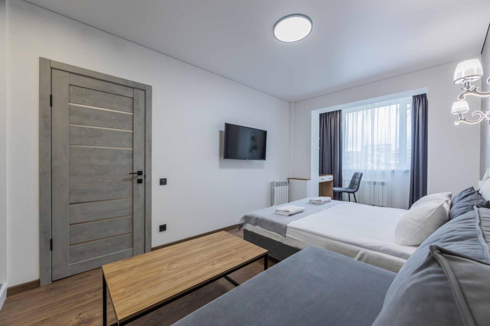 Cityapartments Kyiv Heroiv Dnipra Buitenkant foto